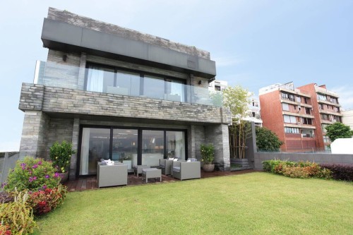 Branding: Leigh Chiu Designs