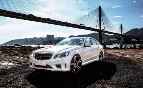 Branding: Mercedes Benz